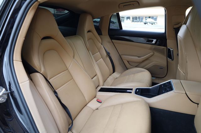 2018 Porsche Panamera  - 23002197 - 22