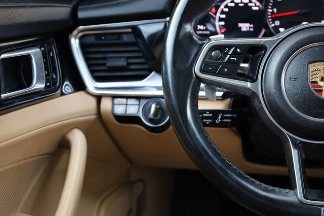 2018 Porsche Panamera  - 23002197 - 29