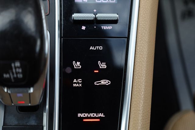 2018 Porsche Panamera  - 23002197 - 47