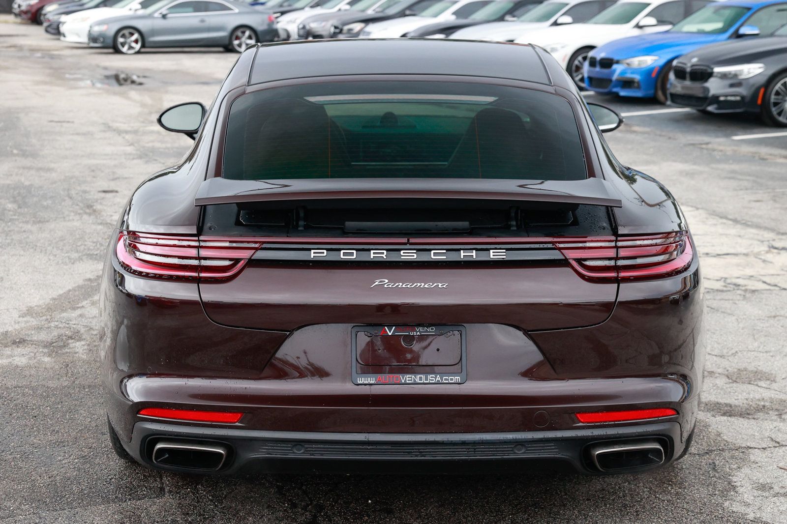 2018 Porsche Panamera Base 4 photo 11