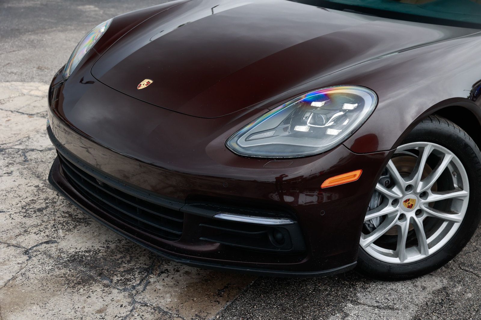 2018 Porsche Panamera Base 4 photo 25