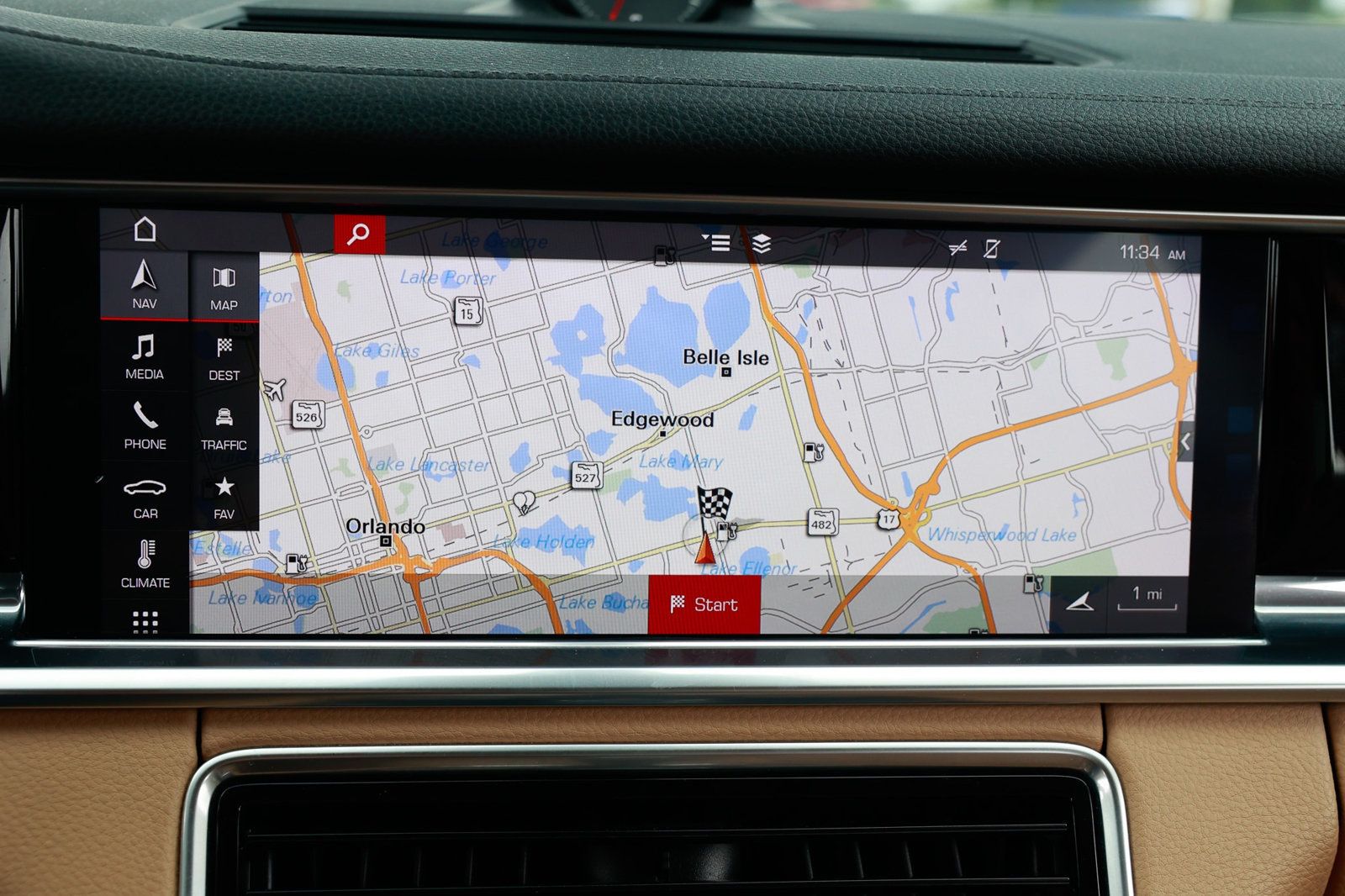 2018 Porsche Panamera Base 4 photo 33