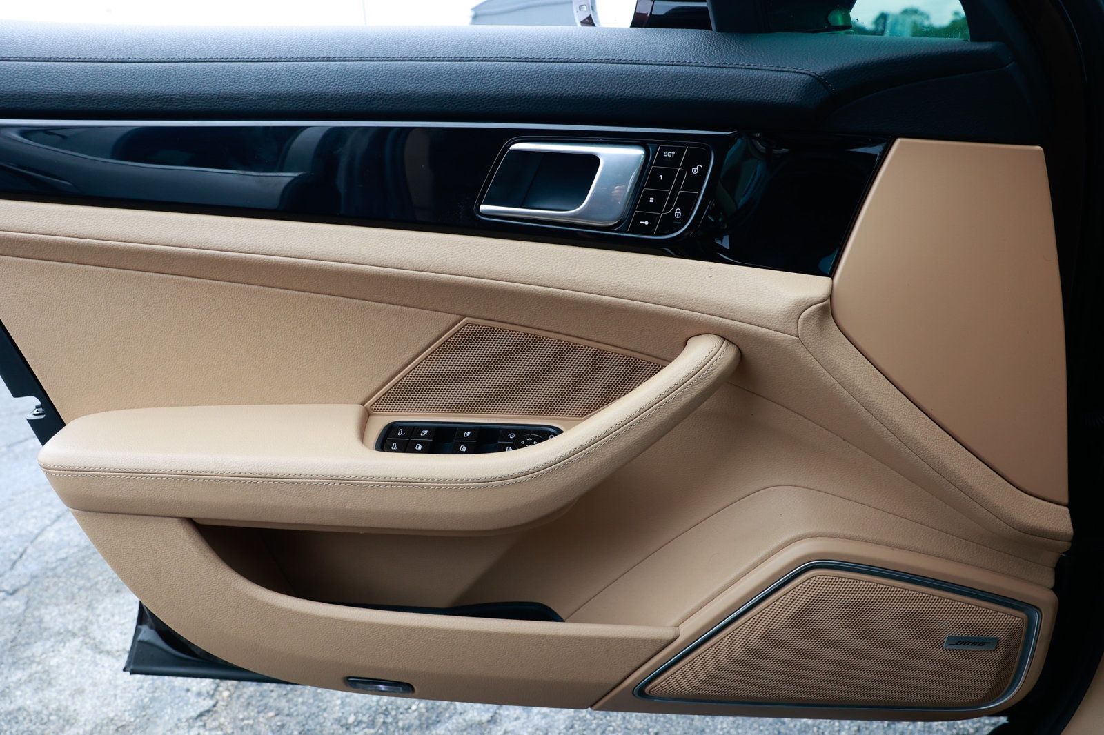 2018 Porsche Panamera Base 4 photo 44