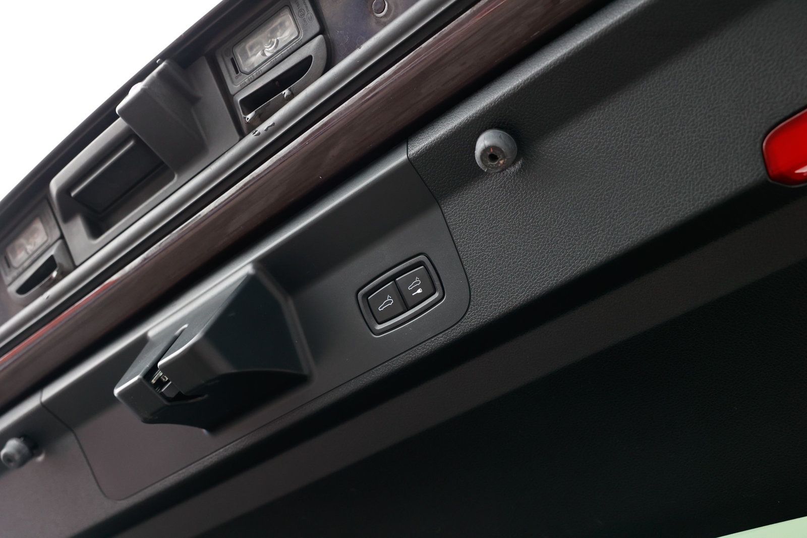 2018 Porsche Panamera Base 4 photo 48
