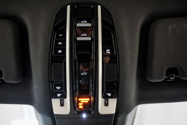 2018 Porsche Panamera 4 - 22947291 - 31