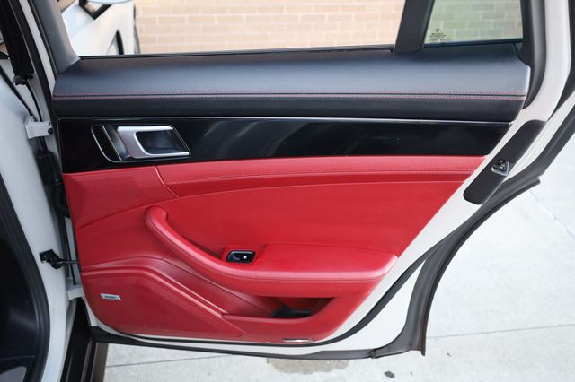 2018 Porsche Panamera 4 - 22927576 - 24