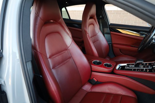 2018 Porsche Panamera 4 - 22927576 - 30