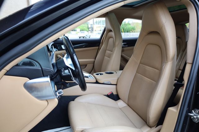 2018 Porsche Panamera 4 AWD - 23002197 - 13