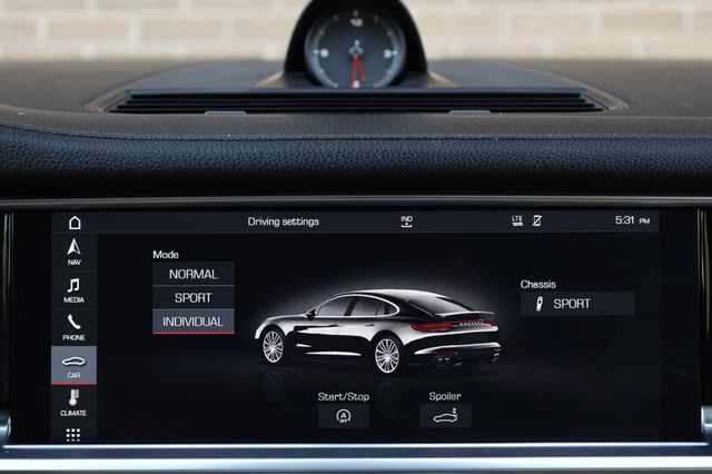 2018 Porsche Panamera 4 AWD - 23002197 - 43