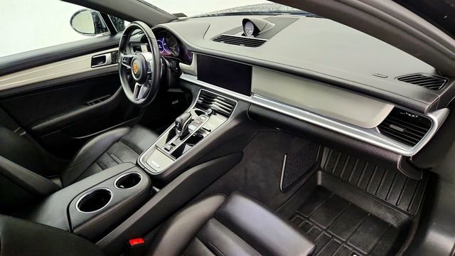 2018 Porsche Panamera 4 E-Hybrid w/ Premium Pkg Plus & 21'' Wheels - 23072600 - 24