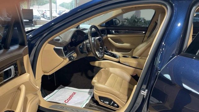 2018 Porsche Panamera 4S - 23067775 - 11
