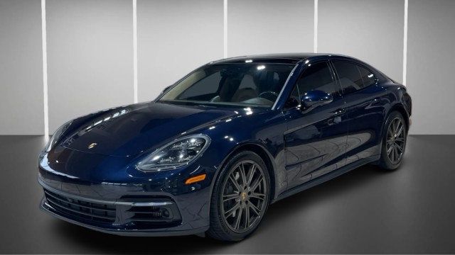2018 Porsche Panamera 4S - 23067775 - 13
