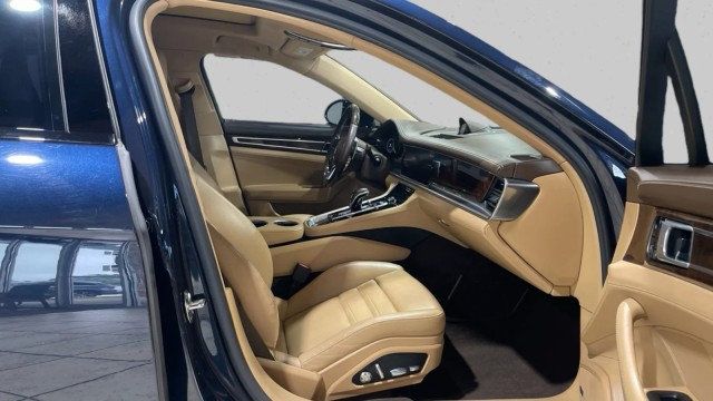 2018 Porsche Panamera 4S - 23067775 - 17
