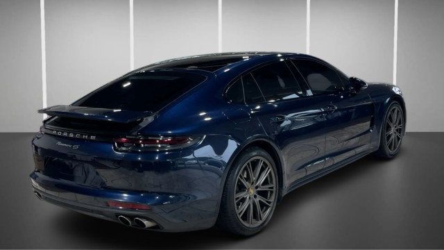 2018 Porsche Panamera 4S - 23067775 - 8