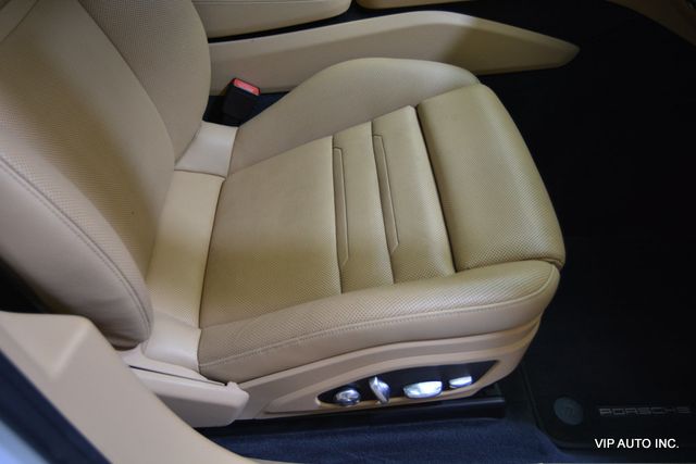 2018 Porsche Panamera 4 Sport Turismo - 22957626 - 17