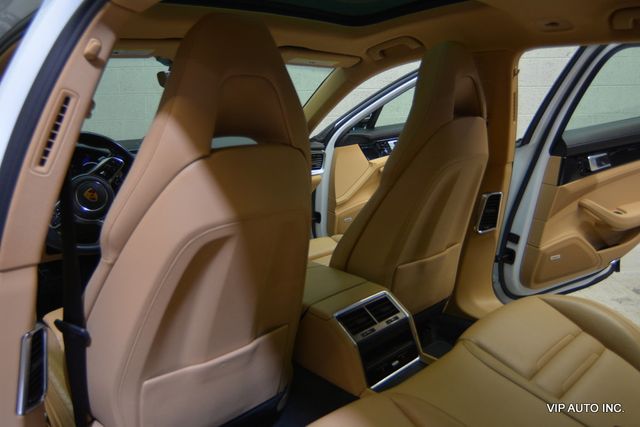 2018 Porsche Panamera 4 Sport Turismo - 22957626 - 19