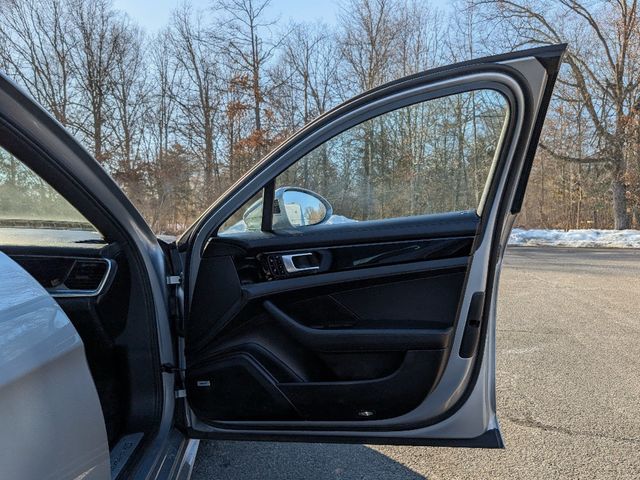 2018 Porsche Panamera 4S Sport Turismo - 22979970 - 11