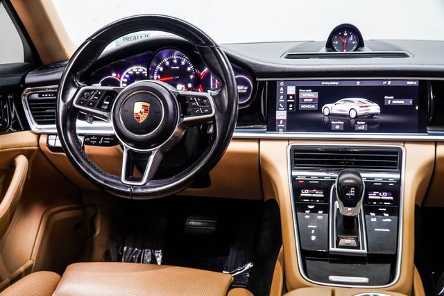 2018 Porsche Panamera Base - 23025428 - 18