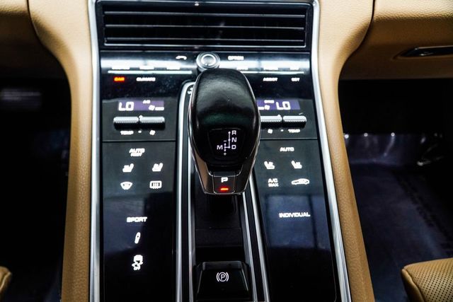 2018 Porsche Panamera Base - 23025428 - 22
