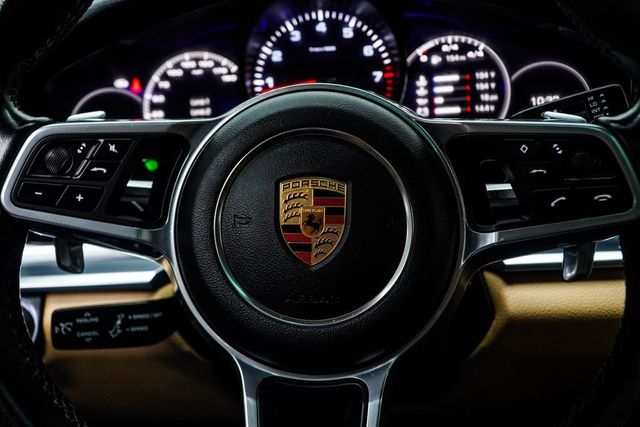 2018 Porsche Panamera Base - 23025428 - 32