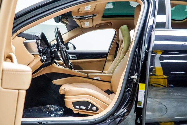 2018 Porsche Panamera Base - 23025428 - 42