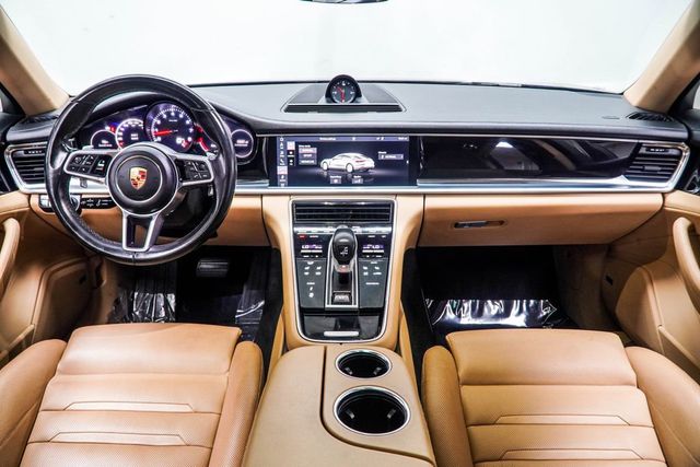 2018 Porsche Panamera Base - 23025428 - 4