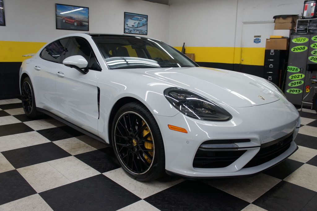 2018 Porsche Panamera Ceramic Brakes, Only 19k miles, Loaded! 20k serviced done!  - 23082589 - 12