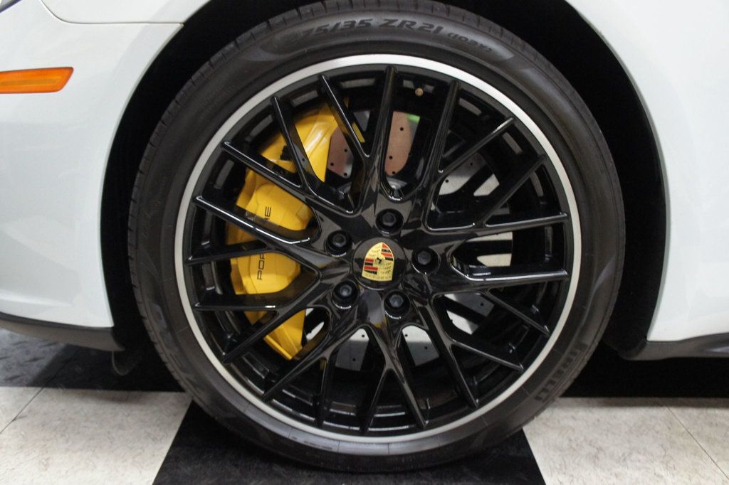 2018 Porsche Panamera Ceramic Brakes, Only 19k miles, Loaded! 20k serviced done!  - 23082589 - 5