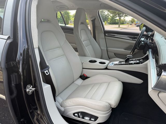 2018 Porsche Panamera CLEAN CARFAX, 1 OWNER, AWD, TURBO SPORT TURISMO, BURMESTER SOUND - 23054419 - 9