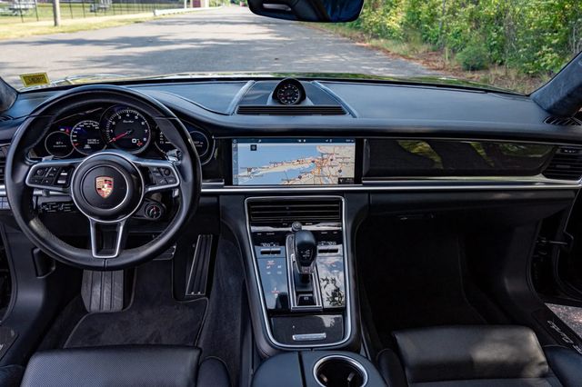 2018 Porsche Panamera CLEAN CARFAX, SPORT TURISMO, AWD, BURMESTER SOUND, ASSIST PKG - 23025809 - 3