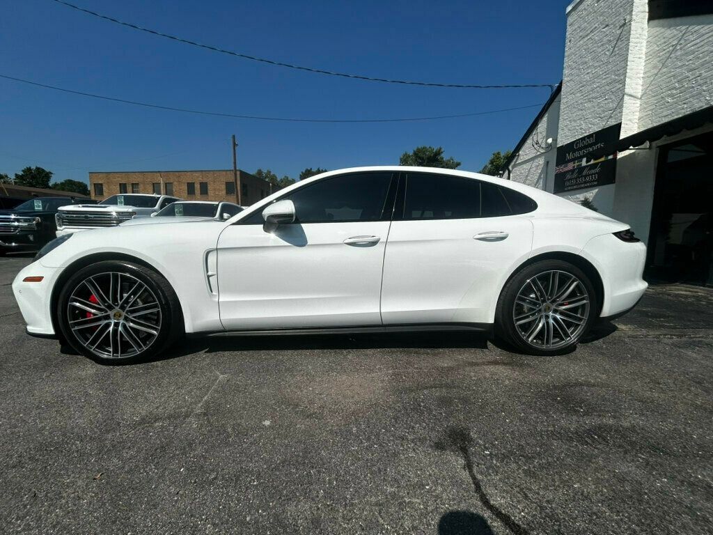 2018 Porsche Panamera Turbo photo 2