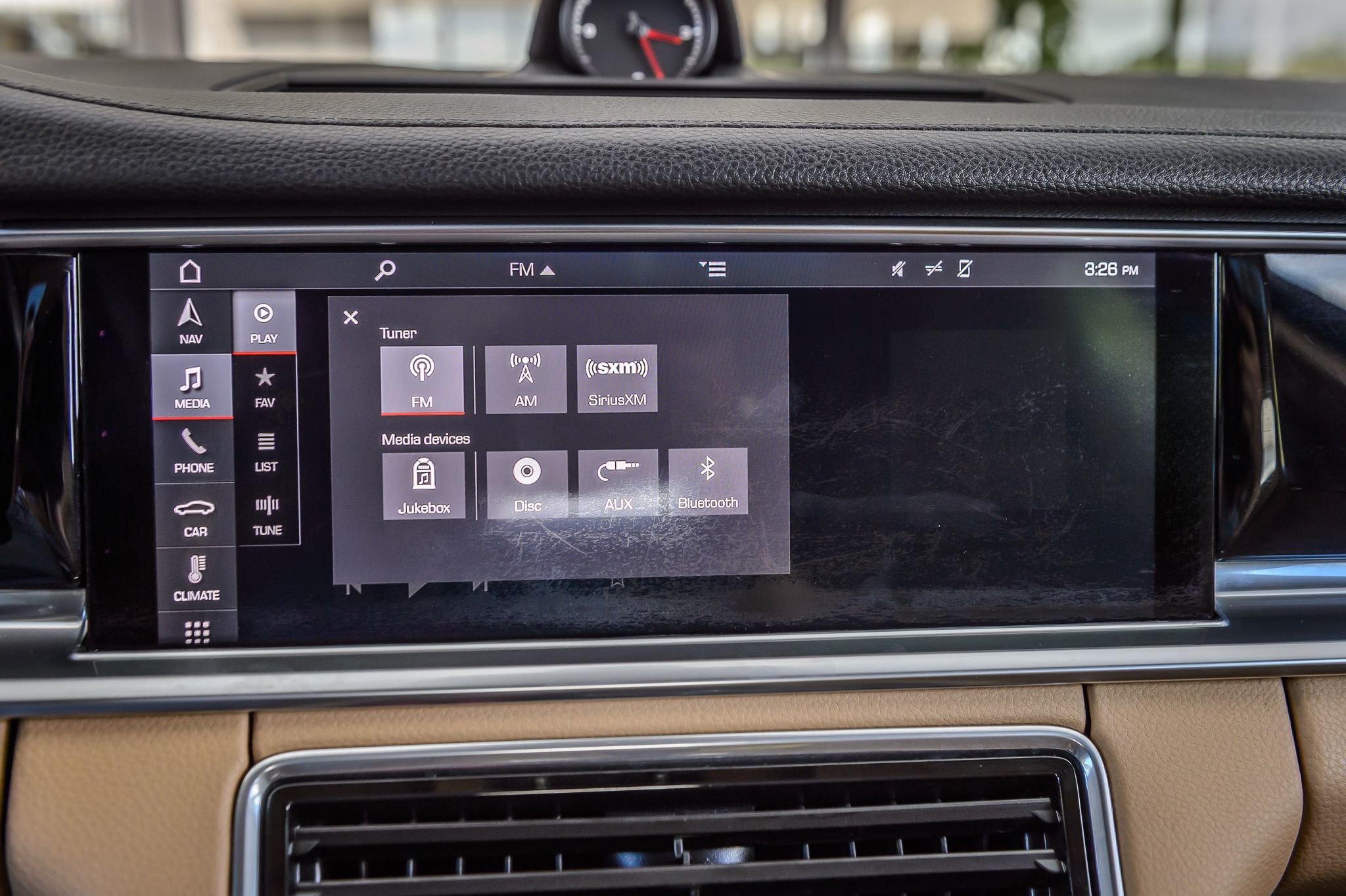 2018 Porsche Panamera Base 4 photo 20