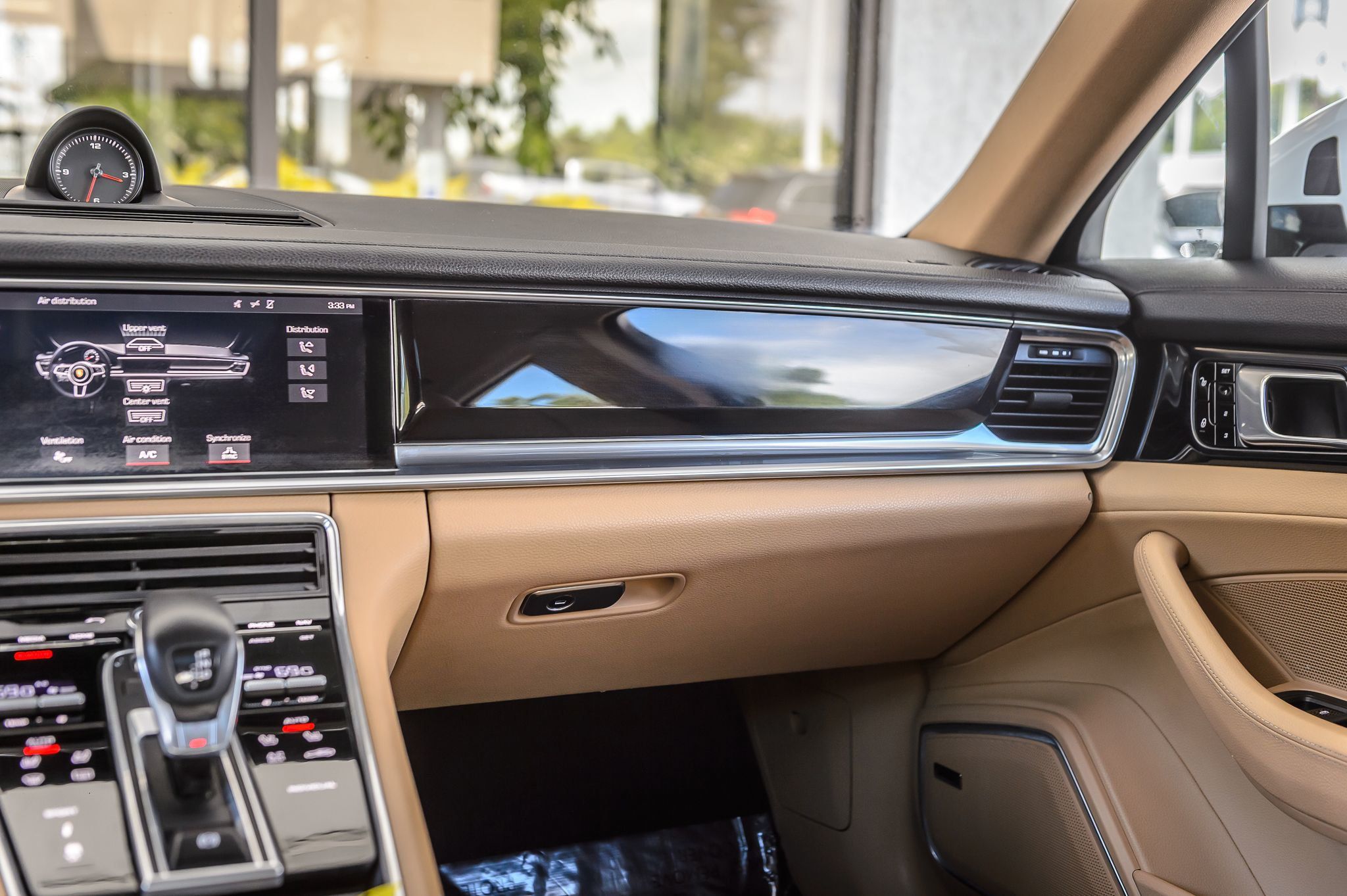 2018 Porsche Panamera Base 4 photo 33