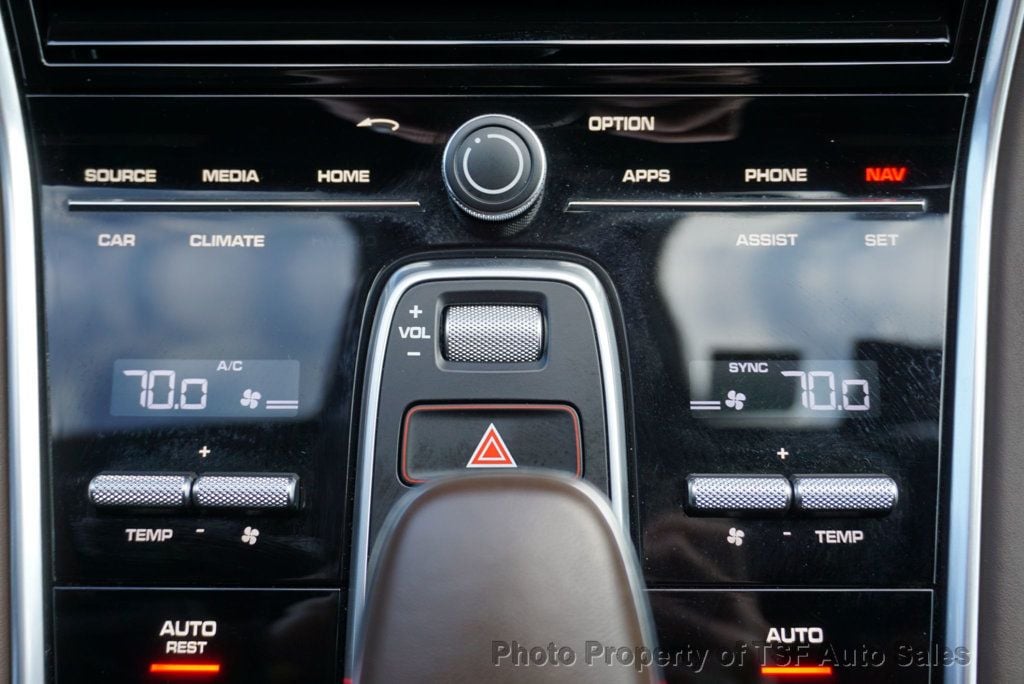 2018 Porsche Panamera Turbo Sport Turismo $182.690MSRP CARBON CERAMIC BRAKES 21"WHEELS - 22985555 - 39