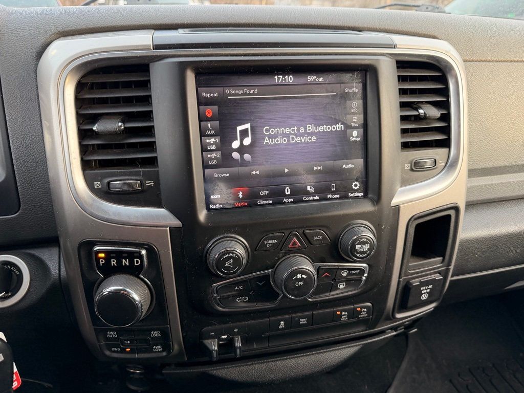 2018 Ram 1500 Big Horn 4x4 Crew Cab 5'7" Box - 22985706 - 28