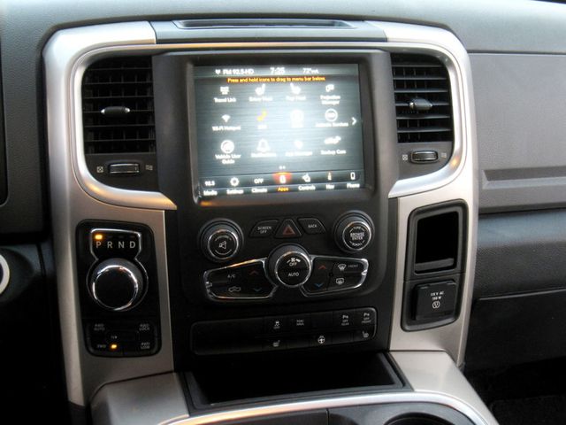 2018 Ram 1500 Big Horn 4x4 Crew Cab 5'7" Box - 23015084 - 21