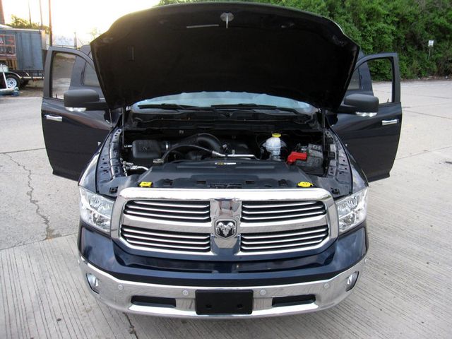 2018 Ram 1500 Big Horn 4x4 Crew Cab 5'7" Box - 23015084 - 32