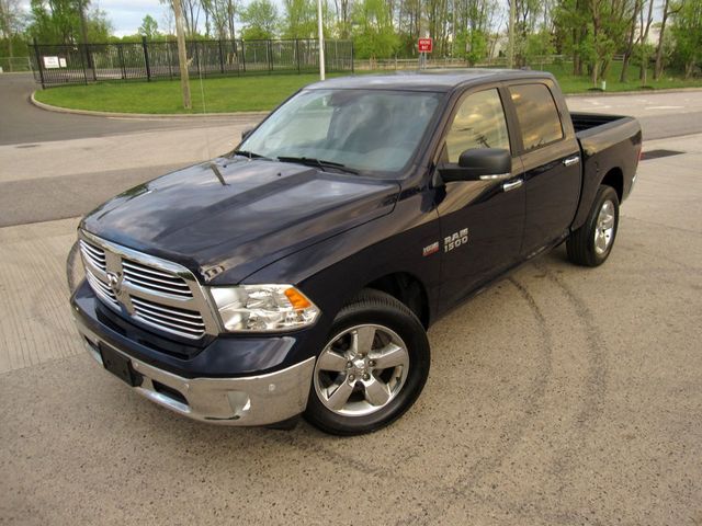 2018 Ram 1500 Big Horn 4x4 Crew Cab 5'7" Box - 23015084 - 3