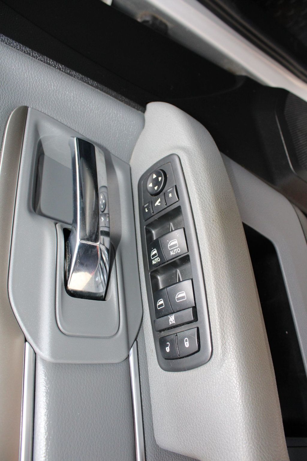 2018 Ram 1500 Big Horn photo 27