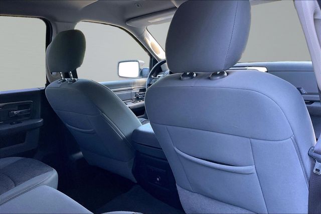 2018 Ram 1500 Big Horn 4x4 Crew Cab 5'7" Box - 23070854 - 14