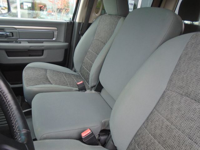 2018 Ram 1500 Big Horn 4x4 Crew Cab 5'7" Box - 22951449 - 15