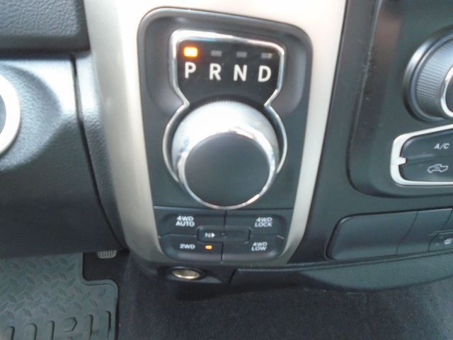 2018 Ram 1500 Big Horn 4x4 Crew Cab 5'7" Box - 22951449 - 25