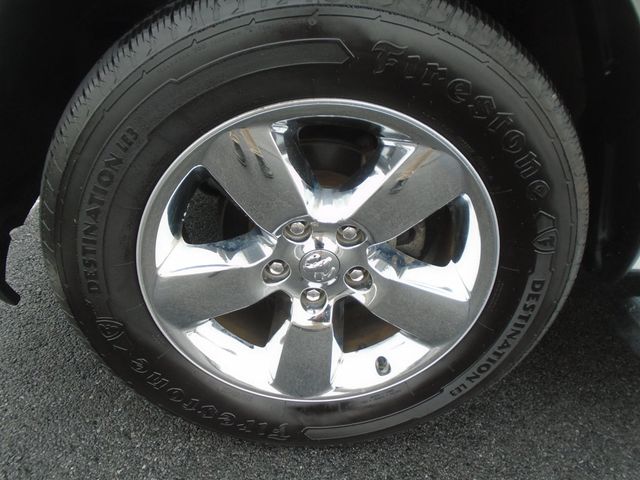 2018 Ram 1500 Big Horn 4x4 Crew Cab 5'7" Box - 22951449 - 35