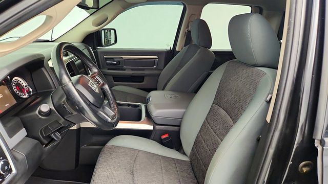 2018 Ram 1500 Big Horn 4x4 Crew Cab 5'7" Box - 23043057 - 10