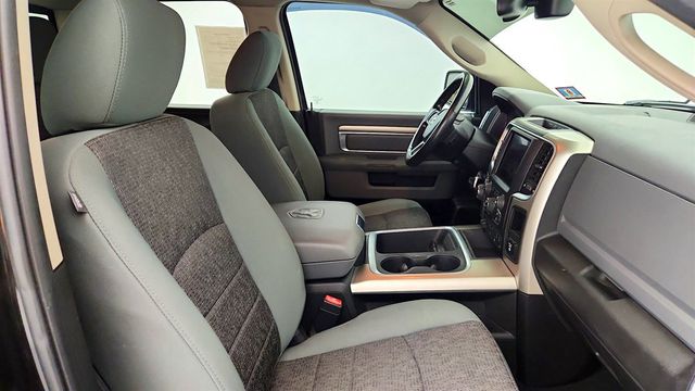 2018 Ram 1500 Big Horn 4x4 Crew Cab 5'7" Box - 23043057 - 22