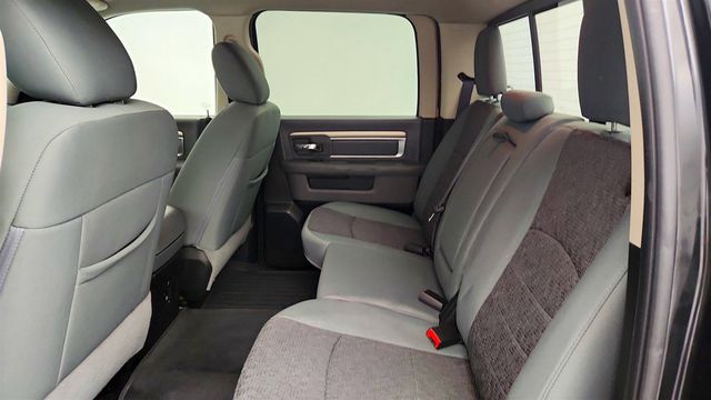 2018 Ram 1500 Big Horn 4x4 Crew Cab 5'7" Box - 23043129 - 21