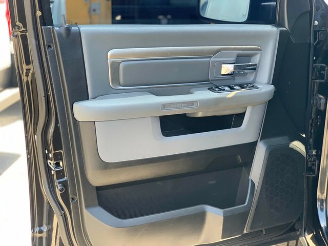 2018 Ram 1500 Big Horn 4x4 Crew Cab 5'7" Box HEMI V8 - 23033482 - 17