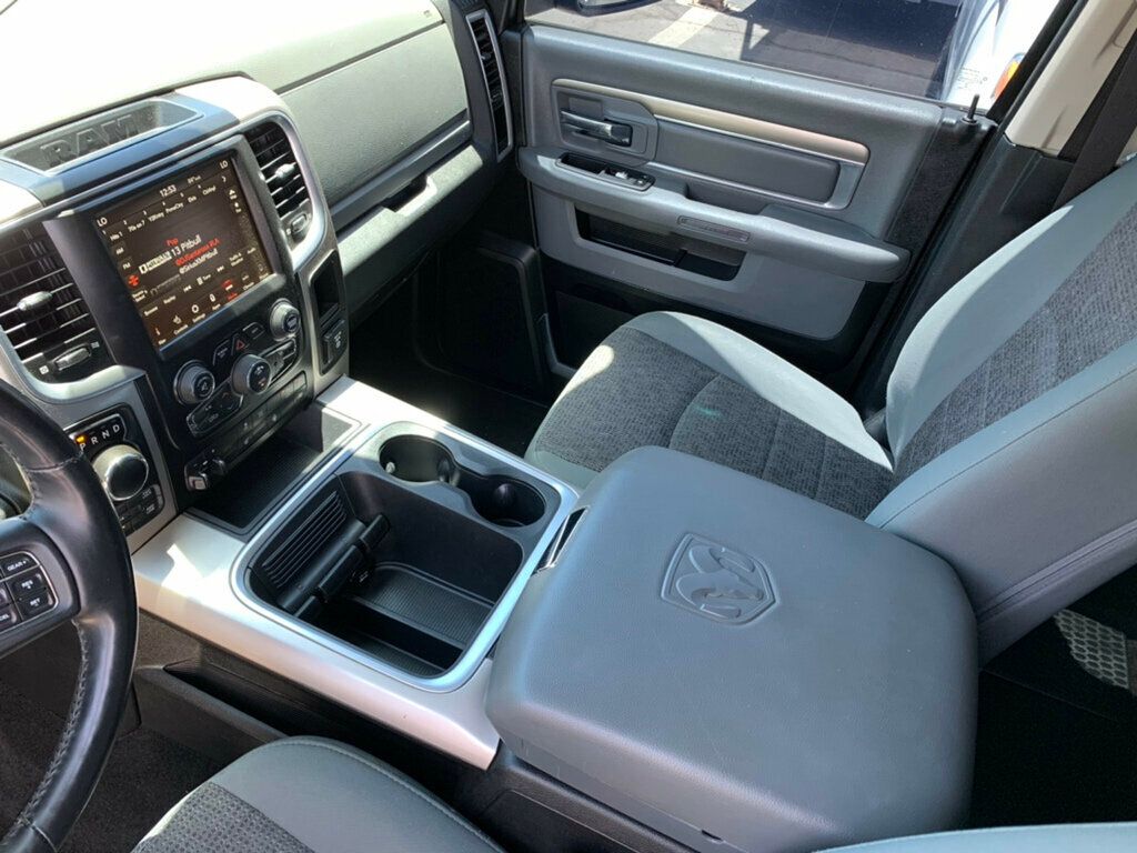 2018 Ram 1500 Big Horn 4x4 Crew Cab 5'7" Box HEMI V8 - 23033482 - 21