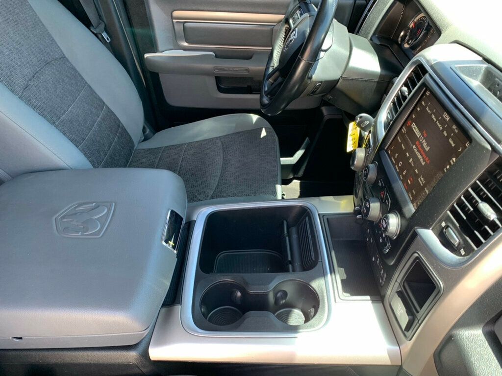 2018 Ram 1500 Big Horn 4x4 Crew Cab 5'7" Box HEMI V8 - 23033482 - 28