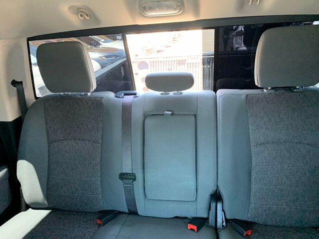 2018 Ram 1500 Big Horn 4x4 Crew Cab 5'7" Box HEMI V8 - 23033482 - 53